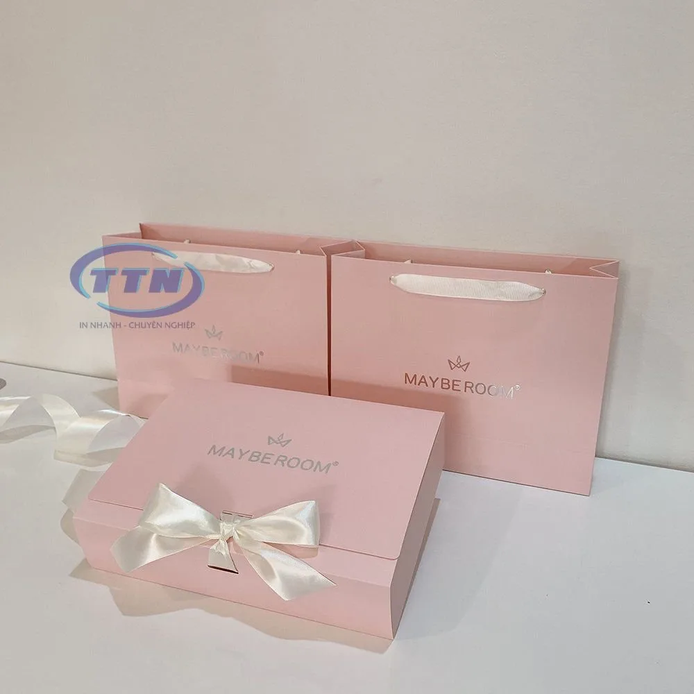 In hộp giấy đựng quần áo tại Xưởng in TTN Việt Nam