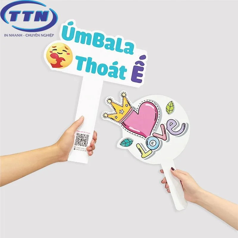 In hashtag cầm tay giá rẻ tại Hà Nội - Xưởng in TTN Việt Nam In hashtag cầm tay giá rẻ tại Hà Nội - Xưởng in TTN Việt Nam