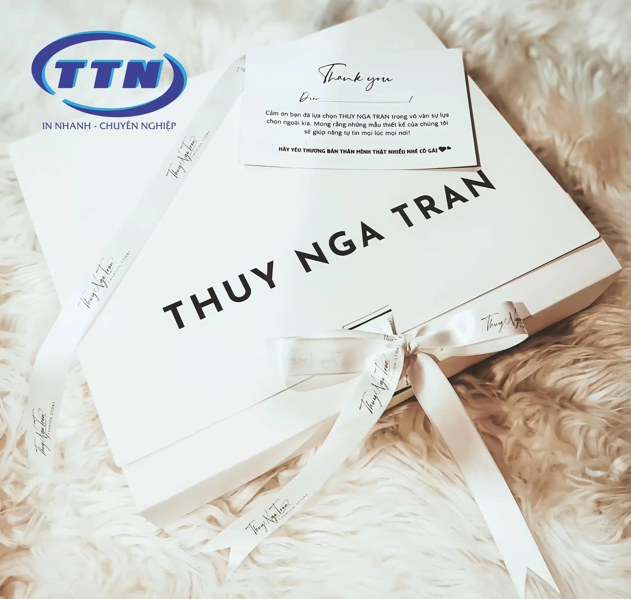In hộp giấy đựng quần áo tại Xưởng in TTN Việt Nam