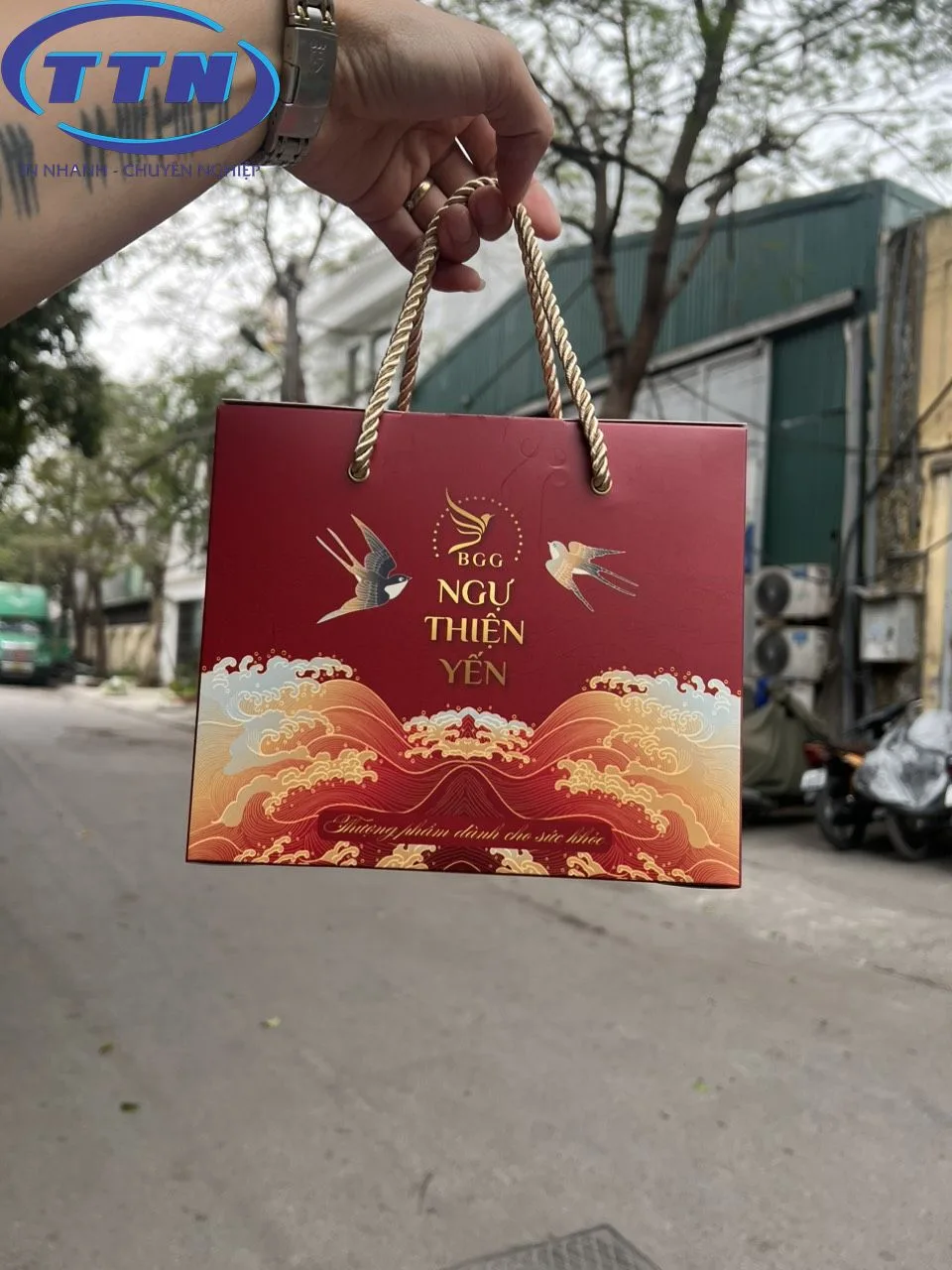 Hộp Giấy Đựng Yến Hũ 6 z4207040241423 d5427b4e4a067311040d543fdfecbd31 result