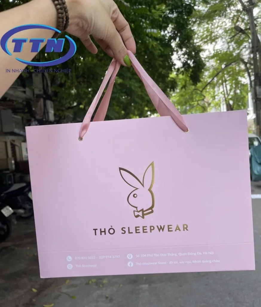 hop dung quan ao thoi trang 2