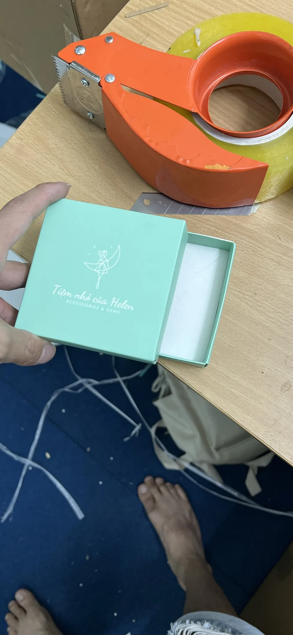z4188794325733_7679cca590ab2f8d0bfd5310d60fe51f Hộp Giấy Đựng Trang Sức