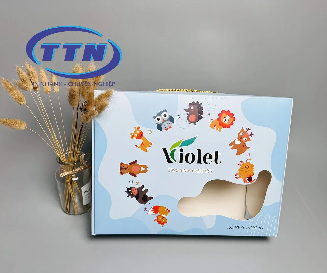 Hộp Giấy Đựng Khăn Tắm 6 z4260837754752 e7f6748518733b1f543e55a0476e7e83 result