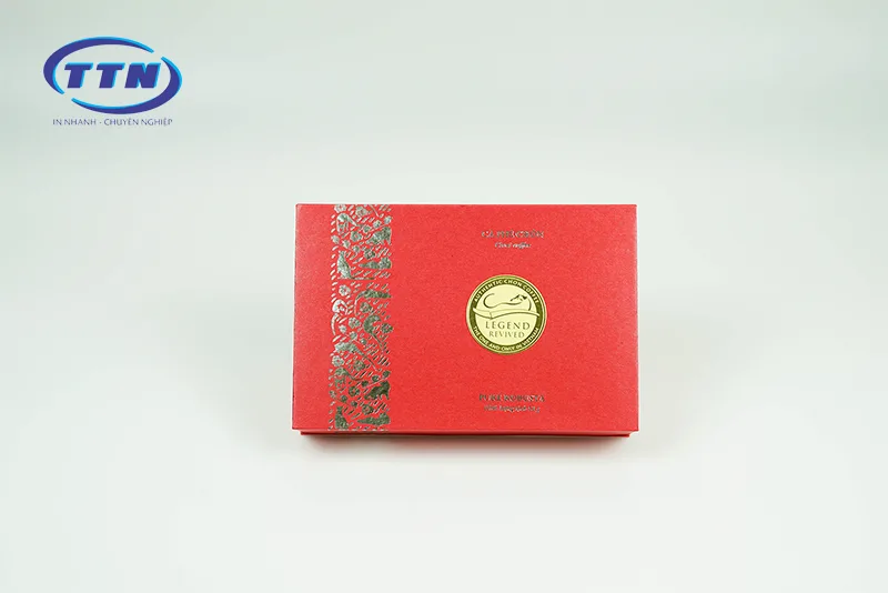 Giấy Couche là chất liệu in hộp giấy cho bao bì sang trọng, hình ảnh sắc nét.