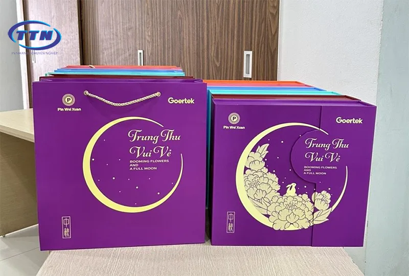 Hộp giấy bánh Trung Thu Pin Wei Xuan cao cấp được thực hiện bởi In Nhanh TTN.
