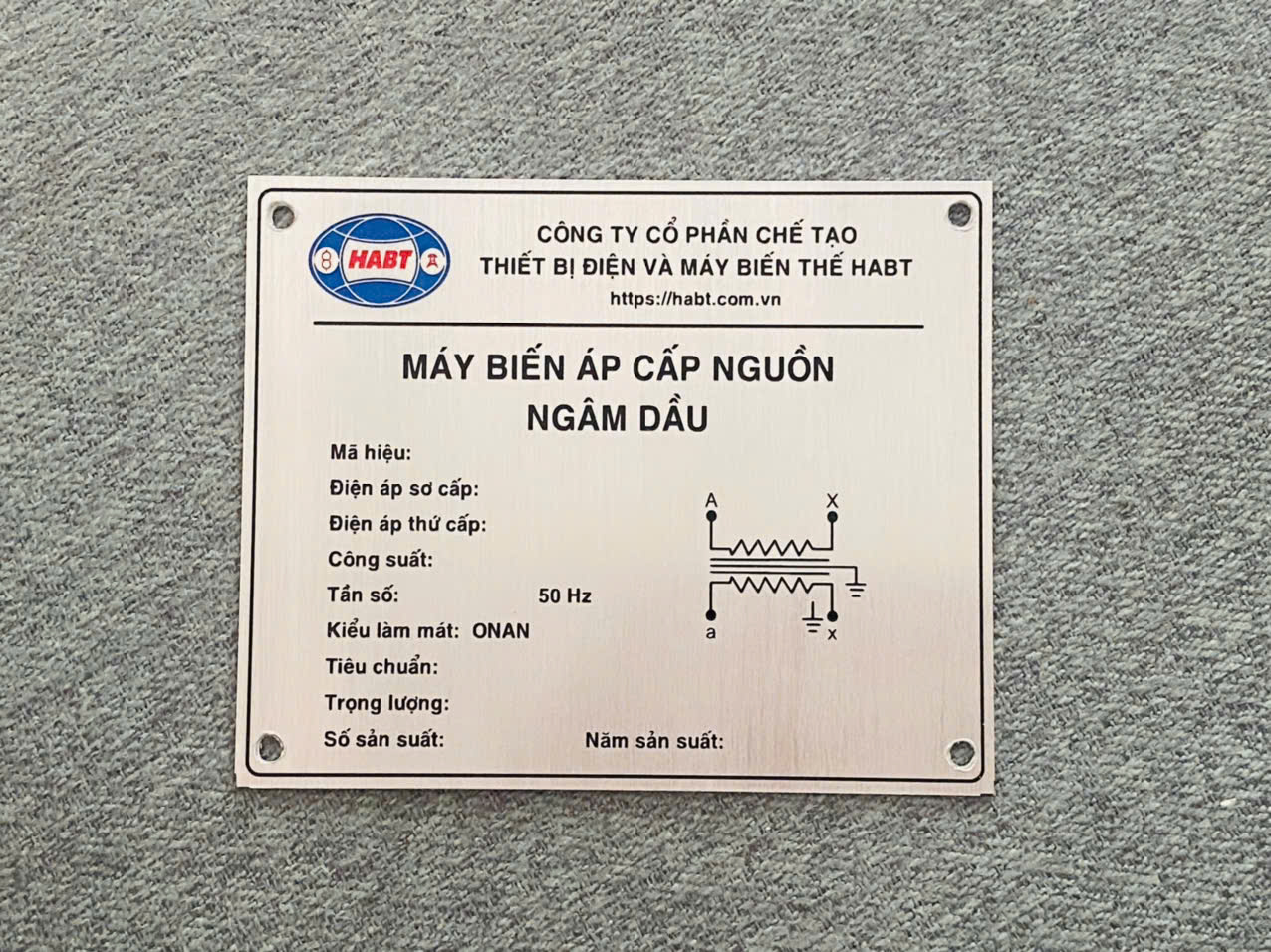 Tem nhôm xước 11 z7118066669675 66ef2dedf8ab5bff1eaa1cdd98dd4c03