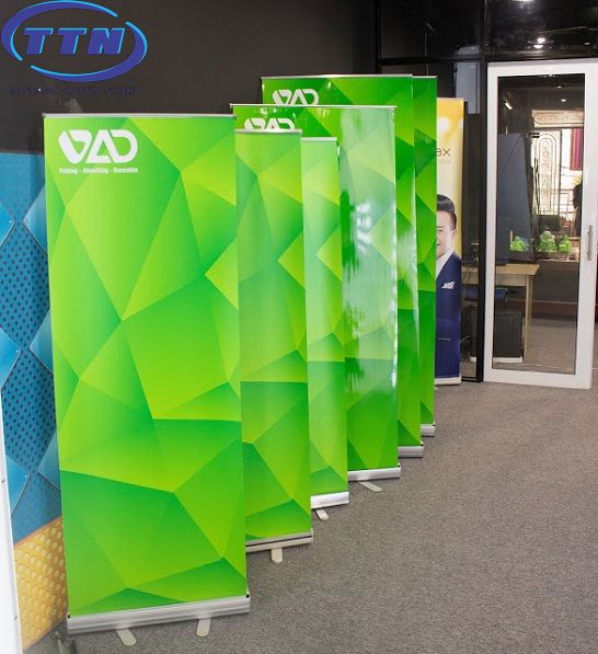 Standee Chân Cuốn Nhôm 2 In standee giá rẻ tại Hà Nội lấy ngay sắc nét tại Xưởng In Nhanh TTN